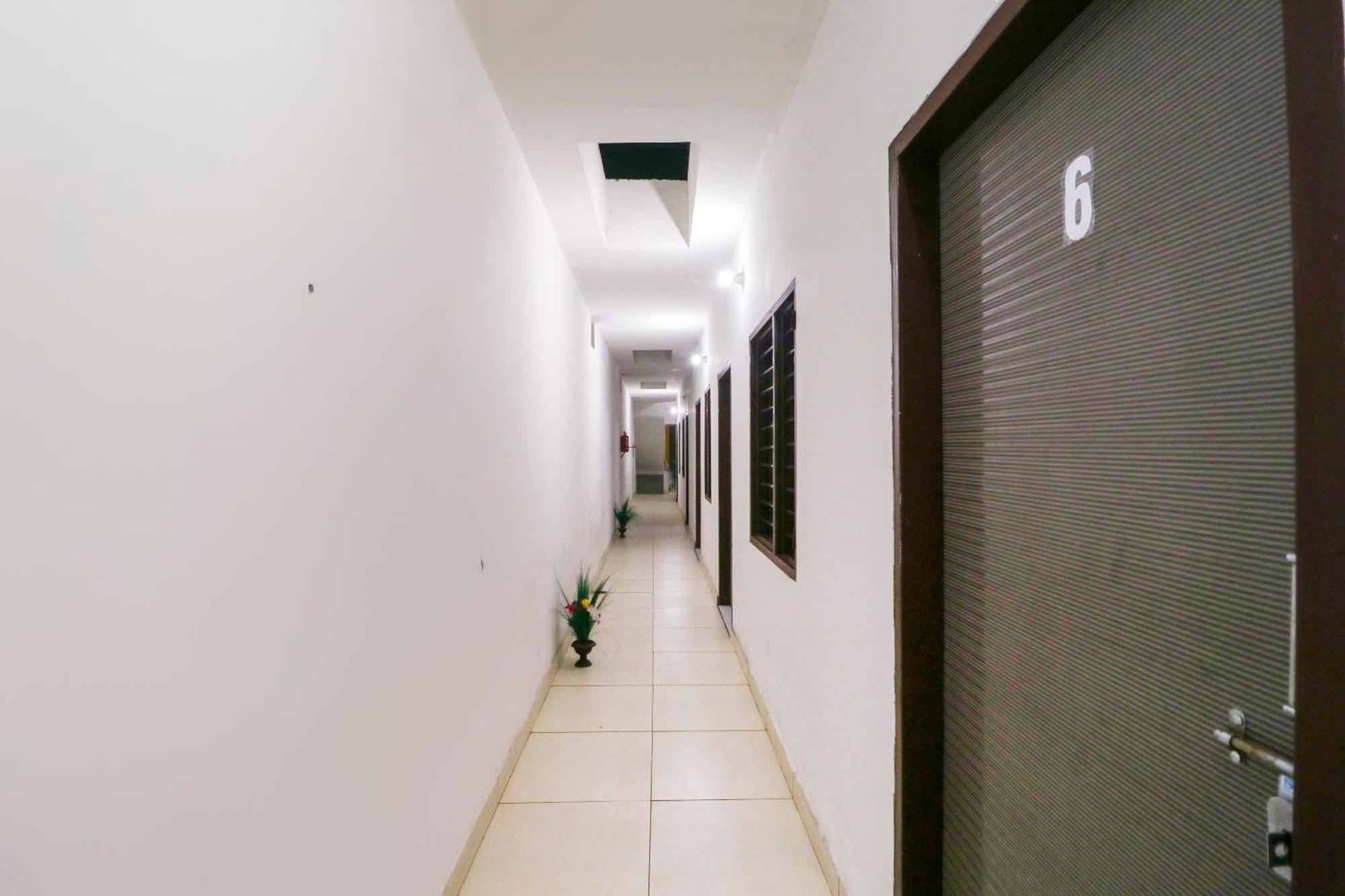 OYO 66509 Hotel Sky Garden Ludhiana Exterior foto
