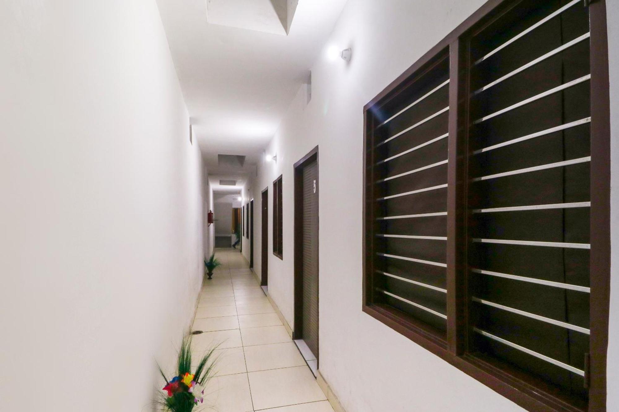 OYO 66509 Hotel Sky Garden Ludhiana Exterior foto